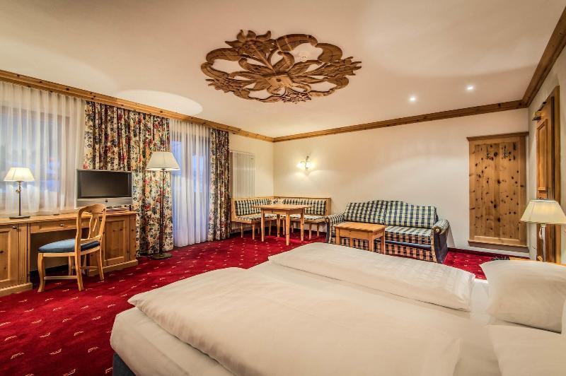 Kristallhotel Corona-Krone San Vigilio Di Marebbe Eksteriør bilde