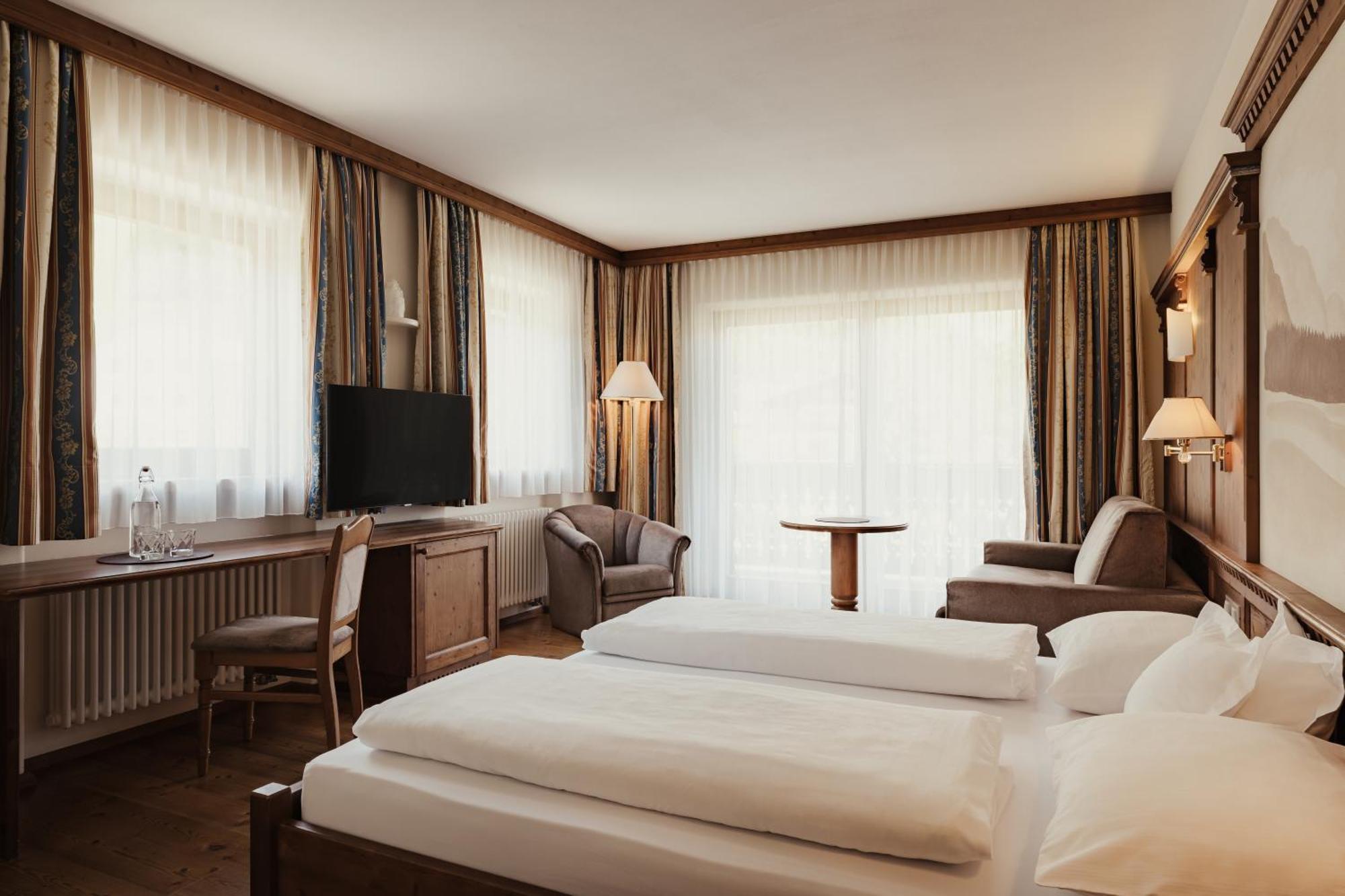 Kristallhotel Corona-Krone San Vigilio Di Marebbe Eksteriør bilde